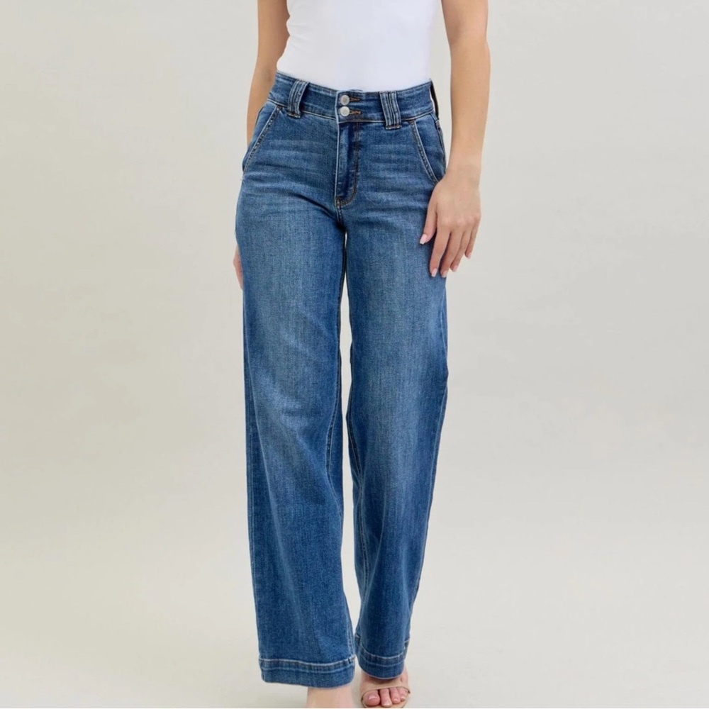 Judy Blue DOUBLE DOWN High Waist Double Button Wide Leg Jeans